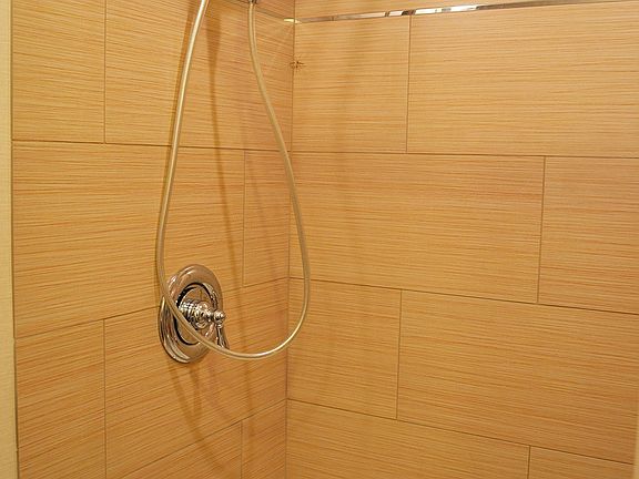 Second bathroom bathtub