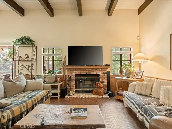 27432 White Fir Dr, Lake Arrowhead, CA 92352