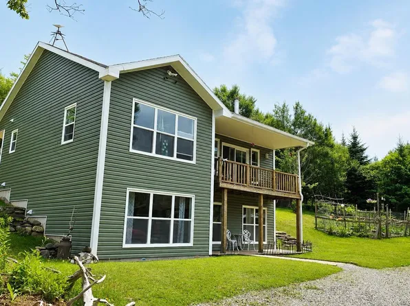 6775 Highlands Rd, Christmas Island, NS B1T 1L8