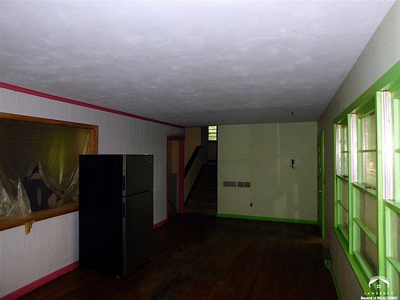 5th image of 2545 Montana St