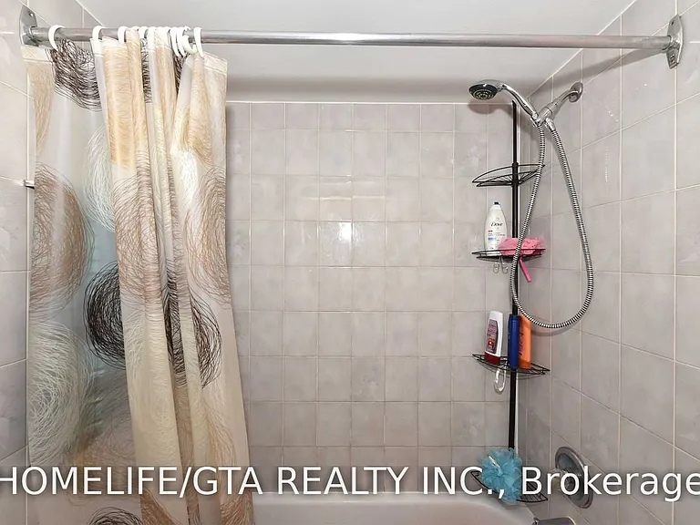 2460 Eglinton Ave E #1710 — Photo 22