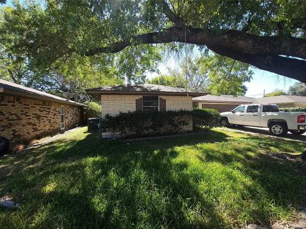 2314 10th St, Irving, TX 75060