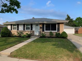 4045 La Salle St, Racine, WI 53402