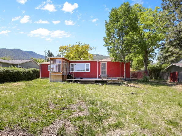1707 Talent Ave, Talent, OR 97540