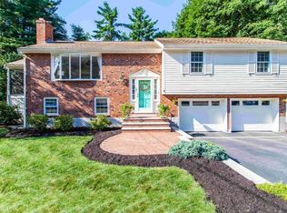 3 Ivanhoe Dr, Lynnfield, MA 01940