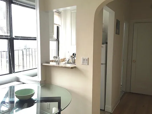 Rented by La Seven Inc. | media 24