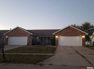 109 Eagle Ridge Dr, Chatham, IL 62629