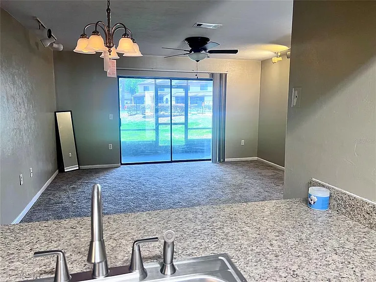 2735 SW 35th Pl #2004 — Photo 15