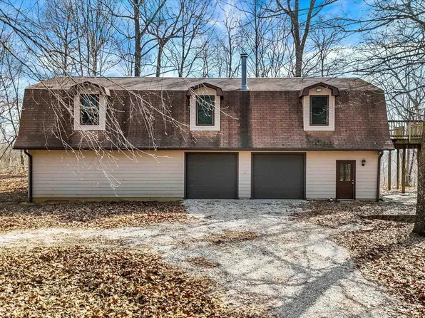 677 Manger Rd, Boonville, IN 47601