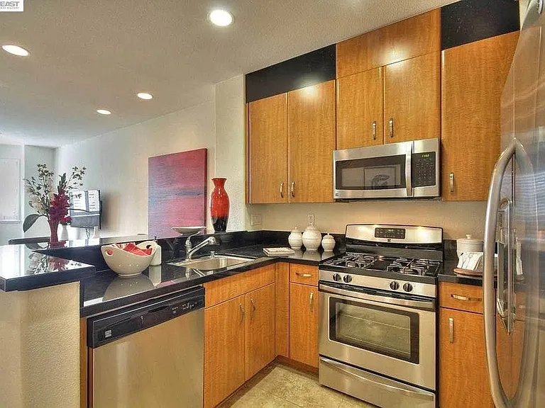 6529 Bantry Bay St — Photo 24