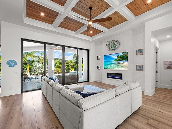 4th image of 1362 San Marco Rd