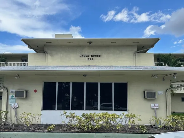 1350 E Sample Road #204, Pompano Beach, FL 33064