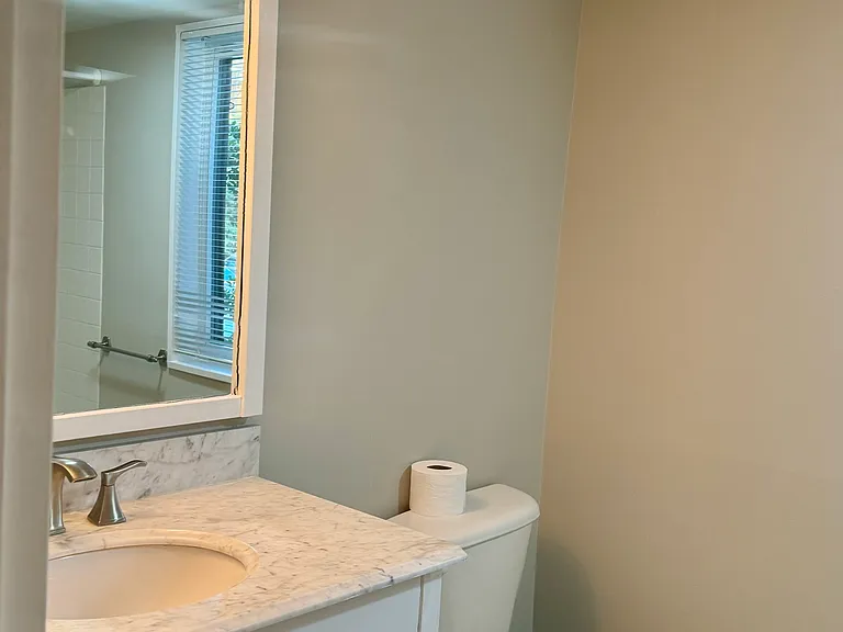 1534 Northgate Sq #11C — Photo 13