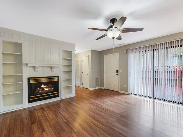 384 Summerwalk Cir, Chapel Hill, NC