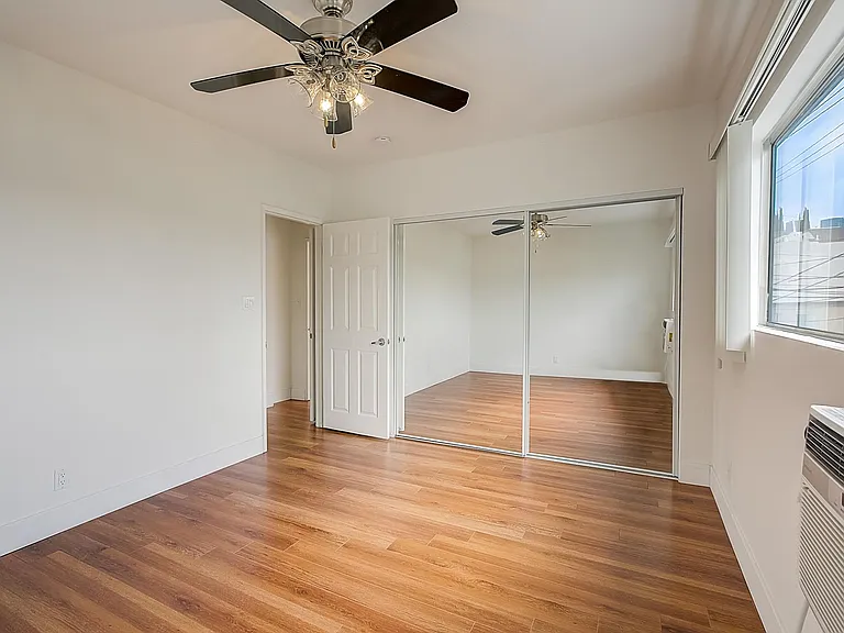 1800 Prosser Ave #10 — Photo 14