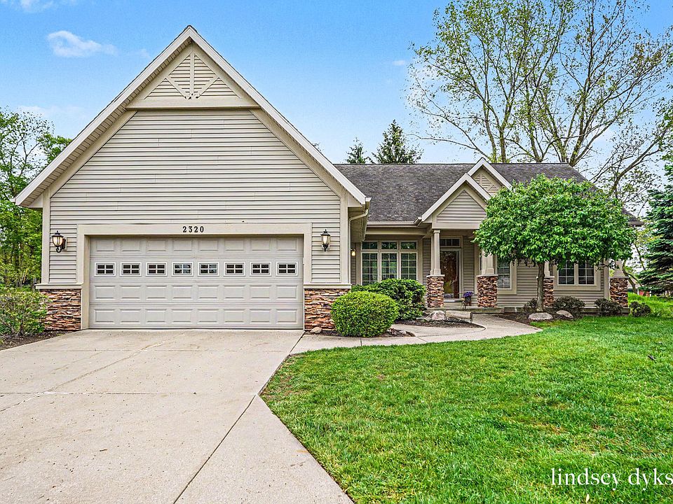 1st image of 2320 Red Oak Ct NW