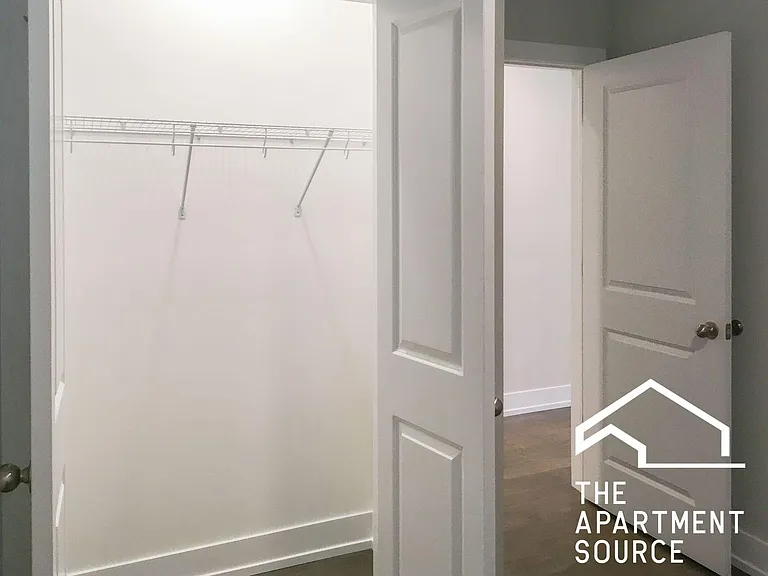 4953-55 N Oakley Ave #1 — Photo 5