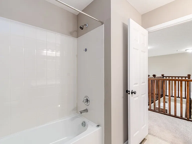 5642 Coventry Ct — Photo 33