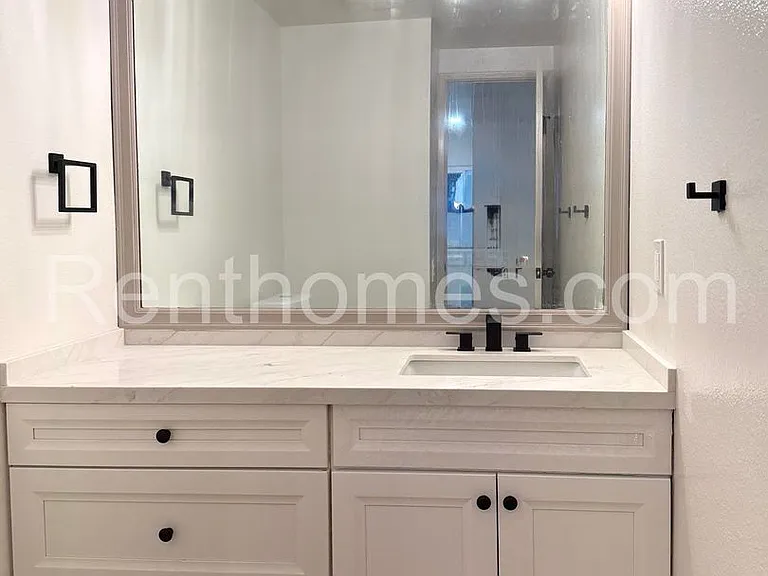9342 Twin Mountain Cir — Photo 11