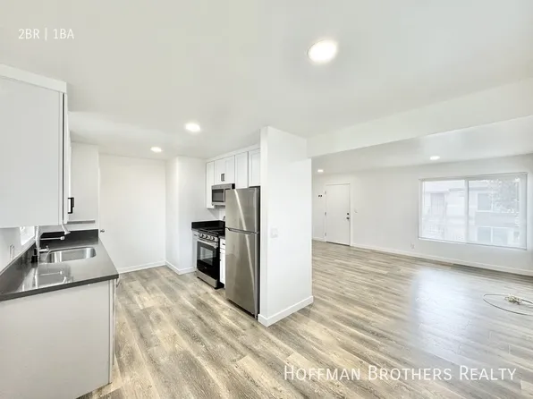 4132 W 118th St APT C, Hawthorne, CA 90250