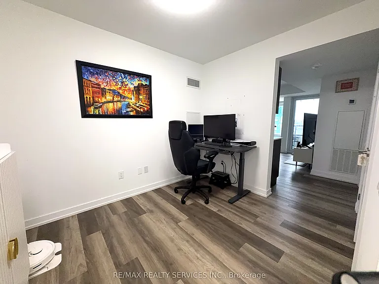 1480 Bayly St #507 — Photo 9