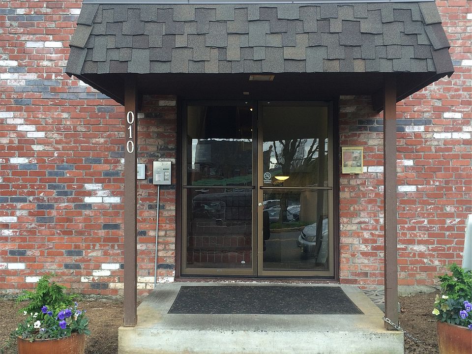 2nd image of 010 SW Porter St APT 308