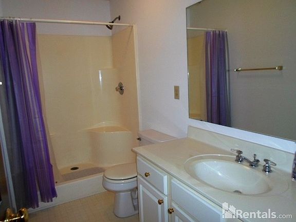 5th image of 160 Creekside Dr