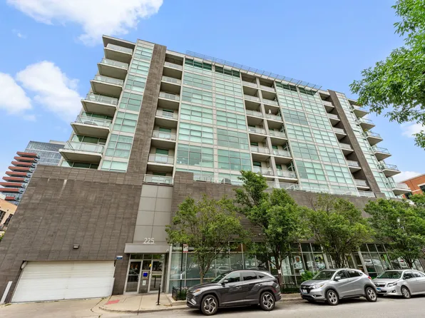 225 S Sangamon St Unit 311, Chicago, IL 60607
