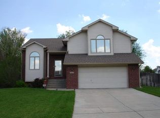 310 Cactus Ct, Andover, KS 67002