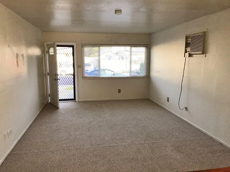 511 Fir St — Photo 3