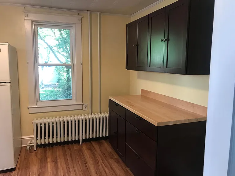 214 Peyton Rd — Photo 5