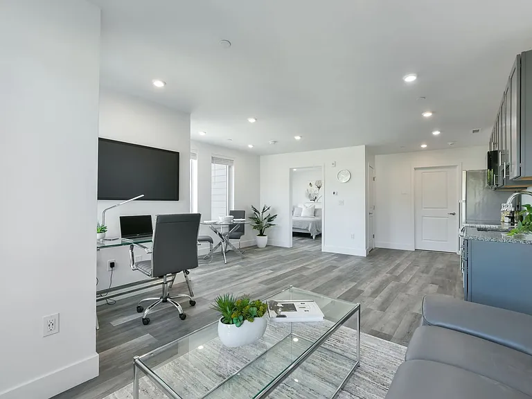 585 ESSEX STREET — Photo 92