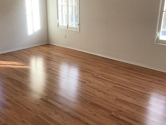 2nd image of 1000 N Ogden Dr APT 3