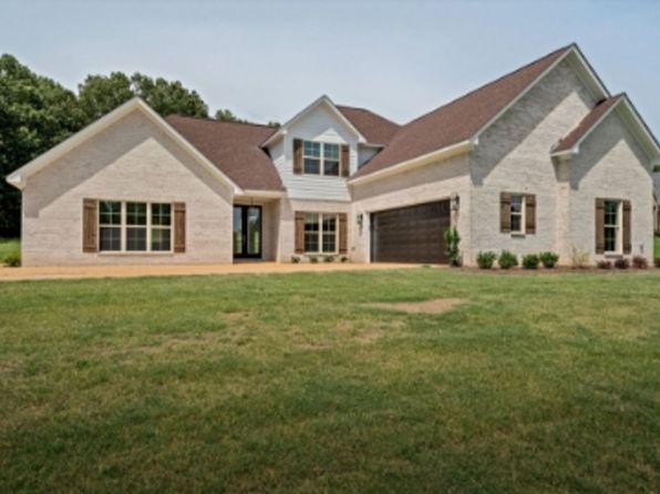 57 Scattered Oaks Cv