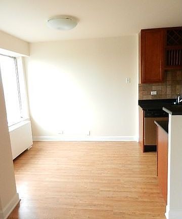 2nd image of 7033 N Kedzie Ave APT 714