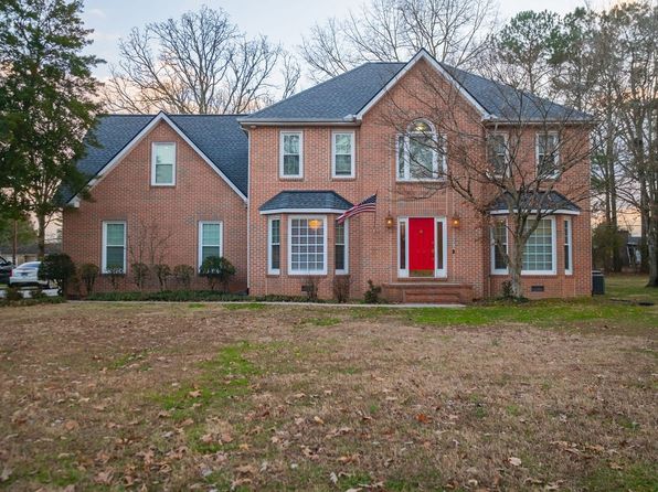 306 Amherst Dr, Tullahoma, TN 37388
