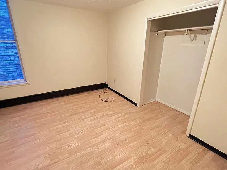 2139 White St — Photo 3
