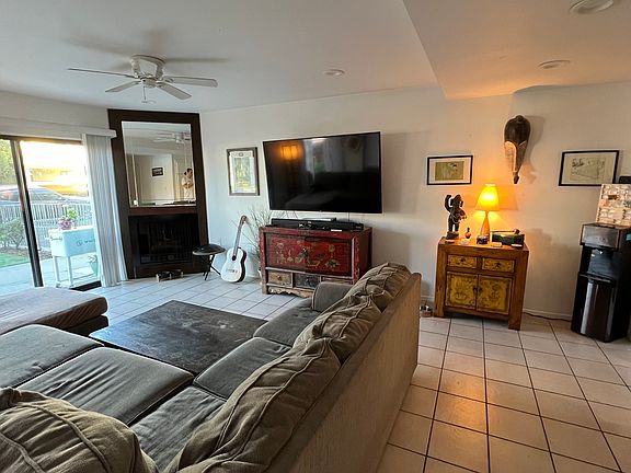 4th image of 2715 Abbot Kinney Blvd #2