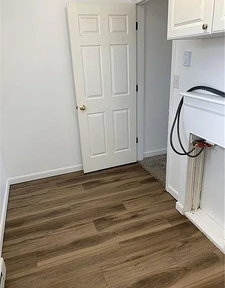 228 Sunnyland Dr — Photo 2