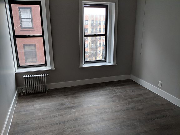 4th image of 1214 Sheridan Ave APT 2A