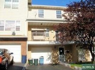37 Ingraffia Dr, Elmwood Park, NJ