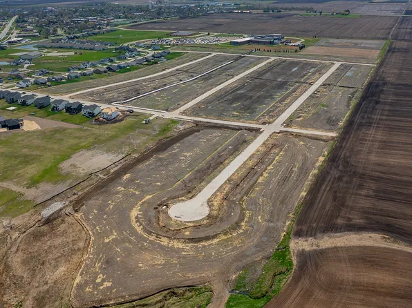 1133 White Birch Dr, Huxley, IA 50124