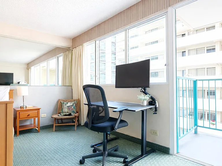 444 Kanekapolei St #407 — Photo 24