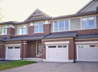 172 Larimar Cir, Ottawa, ON K1X 0B6