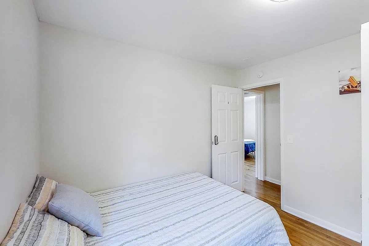Building Photo - Conley Cir