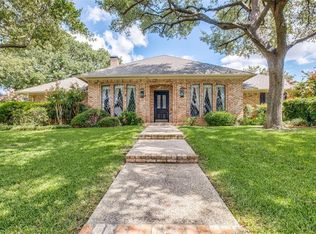 715 Buttermilk Dr, Arlington, TX 76006