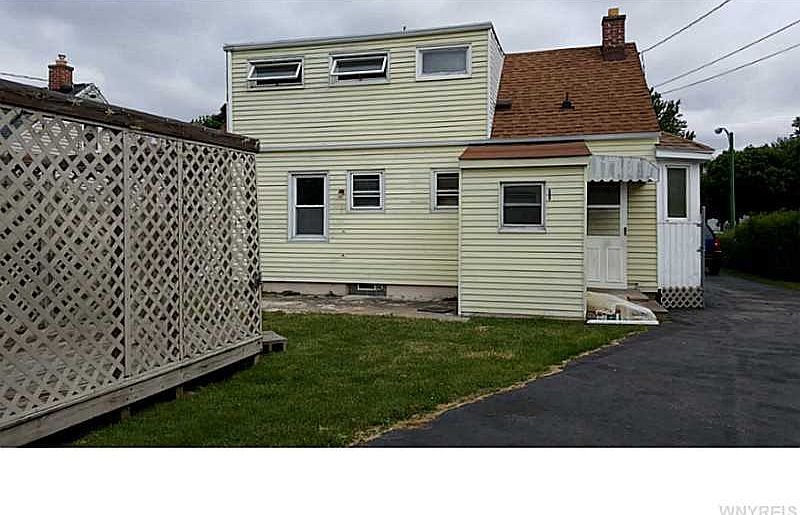 2nd image of 65 Beale Ave