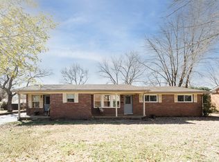 1215 Dogwood Dr #A, Murray, KY 42071