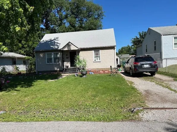 847 N 83rd St, East Saint Louis, IL 62203