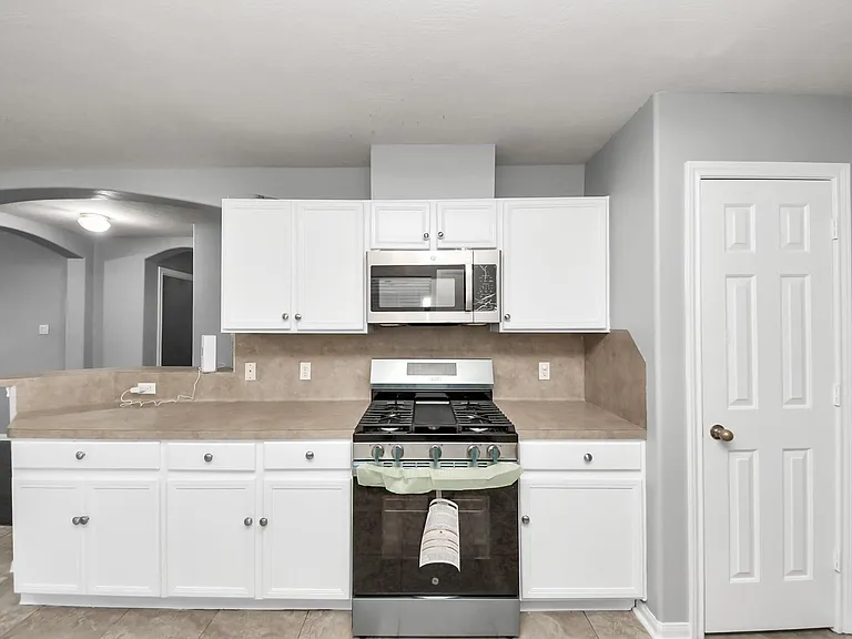 3506 Evergreen Square Trl — Photo 5